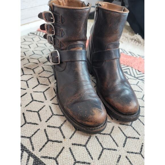 Frye Veronica Belted Short 70580 Brown Distressed Leather Ankle Boots, sz 7.5 - Picture 5 of 16